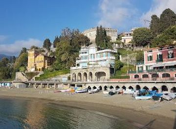 italy/cinque-terre/attraction/castello-di-levanto
