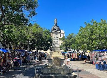 brazil/salvador/attraction/estatua-dom-pedro-fernandes-sardinha