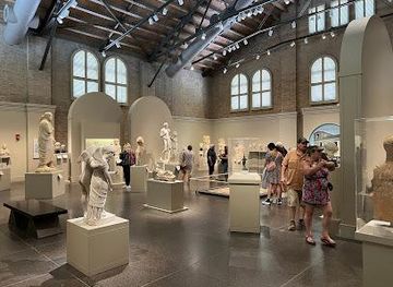 texas/new-braunfels/attraction/san-antonio-museum-of-art