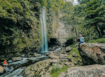 philippines/davao-city/attraction/pulang-bato-falls