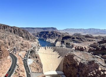 nevada/red-rock-canyon-national-conservation-area/attraction/mr-las-vegas-tours