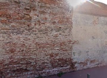 france/toulouse/attraction/canal-de-brienne-remparts-de-toulouse