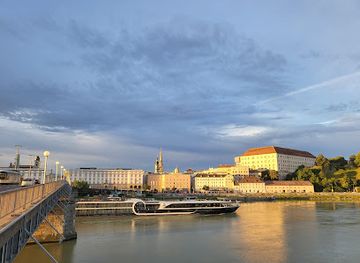 austria/linz/urfahr/attraction/ars-electronica-center