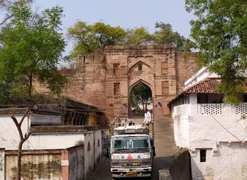 india/uttar-pradesh/attraction/chunar-fort