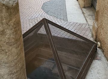 italy/verona/attraction/il-buco-di-verona