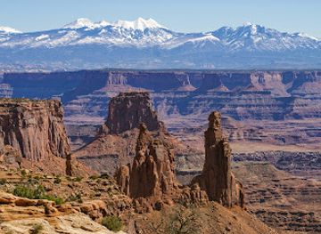 utah/canyonlands/attraction/shafer-canyon-overlook-trailhead