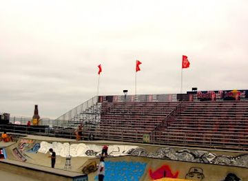 california/huntington-beach/pacific-city/attraction/huntington-beach