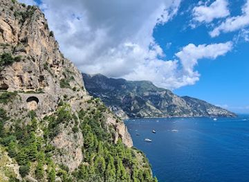 Viewpoint.8-Amalfi Dr