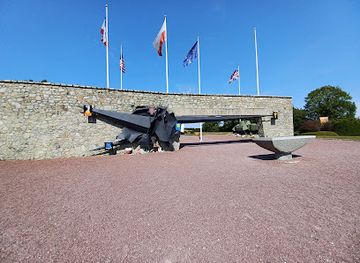 france/normandy-coast/attraction/memorial-montormel-museum