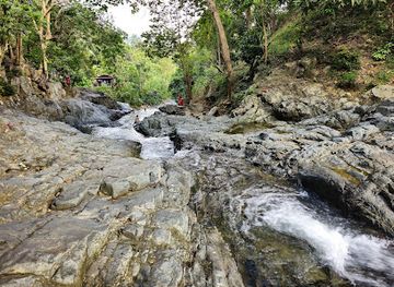 philippines/western-visayas/attraction/nagpana-falls