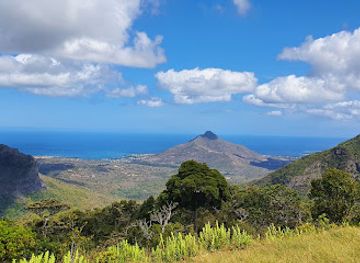 mauritius/plaines-wilhems/attraction/wes-aventure-randonnees