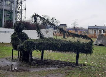 poland/gliwice/attraction/fryderyk-chopin-przy-pianinie-wykonany-z-kwiatow