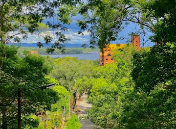 paraguay/ypacarai/attraction/mirador-bella-vista-ii