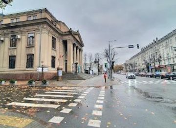 moldova/chisinau/attraction/mihai-eminescu-national-theatre