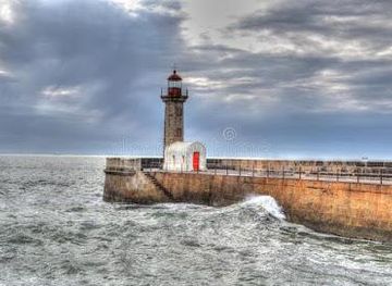 portugal/guimaraes/attraction/farolim-de-felgueiras-porto