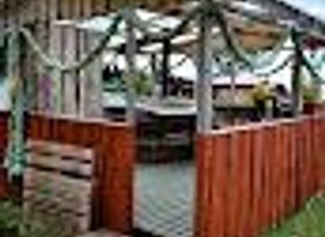 chile/valdivia/attraction/cabanas-y-tinajas-la-esperanza