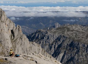 spain/picos-de-europa/attraction/macizo-central-o-de-los-urrieles