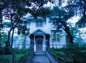 philippines/baguio/wright-park/attraction/laperal-white-house