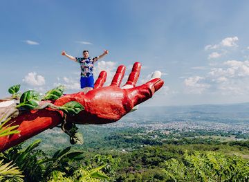 peru/san-martin/attraction/taytamaki-parque-de-aventuras-deportes-de-aventura-restaurante-circuitos-turisticos