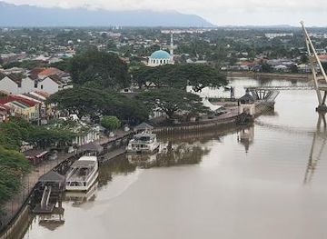 malaysia/kuching/attraction/waterfront-cruise