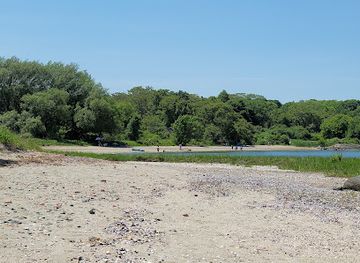 rhode-island/trustom-pond-national-wildlife-refuge/attraction/rocky-point-state-park