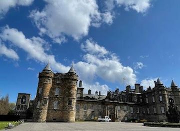 united-kingdom/edinburgh/attraction/abbey-sanctuary-historic-scotland