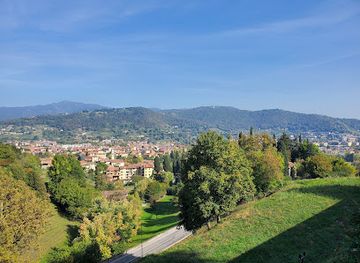italy/bergamo/citta-alta/attraction/saint-lorenzo-gate