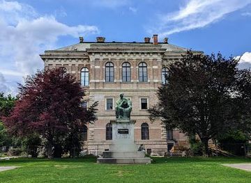 croatia/zagreb/attraction/josip-juraj-strossmayer-park