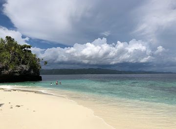 indonesia/central-papua/attraction/friwen-beach