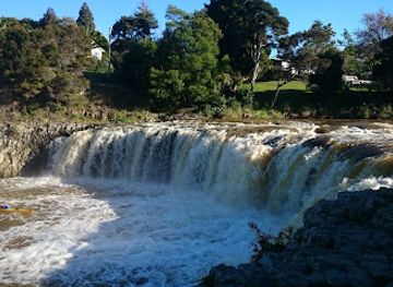 new-zealand/paihia/attraction/start-of-haruru-falls-track