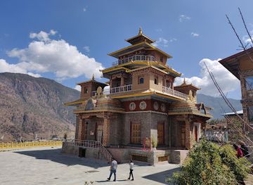 bhutan/tsirang/attraction/ugyen-pema-woedling-zangthopelri