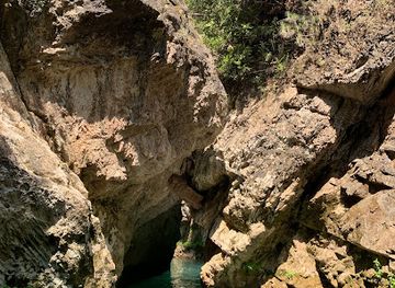 lebanon/qadisha-grotto/attraction/jabal-moussa-biosphere-reserve-chouwan-entrance