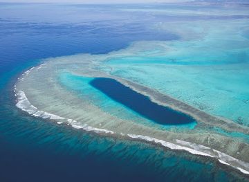 new-caledonia/hienghene/attraction/trou-bleu-d-oundjo