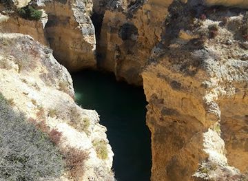 portugal/albufeira/attraction/small-isolated-beach