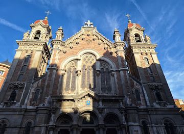 spain/asturias/attraction/basilica-of-st-john-the-real