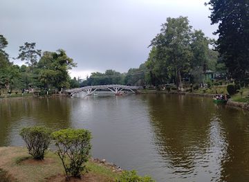 india/shillong/upper-shillong/attraction/shillong-ward-s-lake-east-khasi-hills-district-meghalaya-india