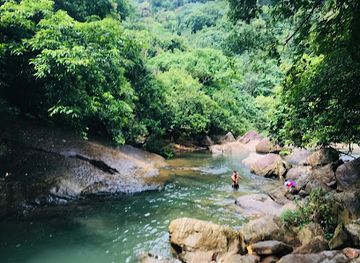 sri-lanka/ratnapura-district/attraction/nakkavita-ella