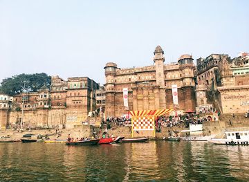 india/varanasi/attraction/bhonsale-ghat