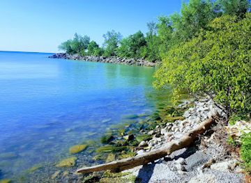 canada/okanagan/attraction/cathedral-bluffs-park