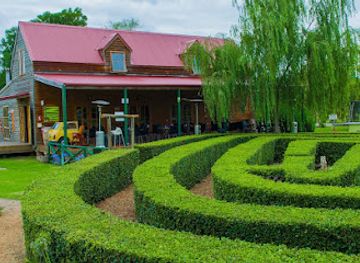 australia/central-coast/attraction/amazement-farm-fun-park