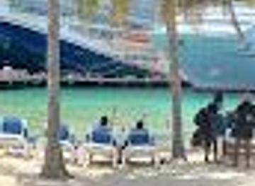 turks-and-caicos-islands/grand-turk/attraction/beach-rental-hut