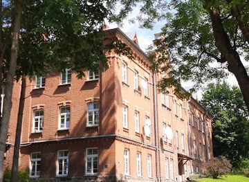 poland/podlachia/attraction/palace-park-in-bialowieza