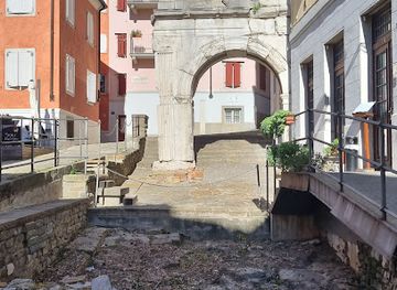 italy/friuli-venezia-giulia/attraction/arco-di-riccardo