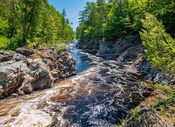 canada/northern-ontario/attraction/batchawana-falls