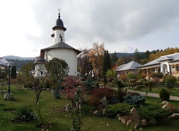 romania/neamt/attraction/brass-woods
