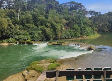 philippines/chocolate-hills/attraction/busai-dream-falls