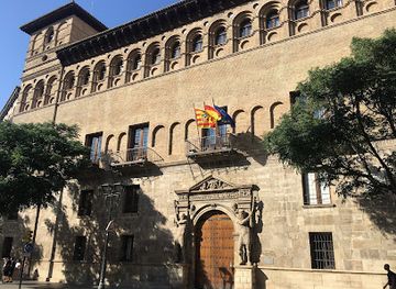 spain/zaragoza/attraction/palacio-de-los-condes-de-morata-o-de-luna