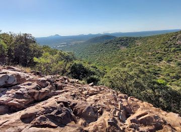 botswana/southern-district/attraction/tlokweng-hill-peak