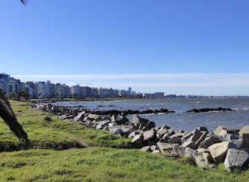 Muelle - Faro de Punta Carretas