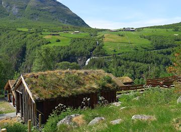 norway/oppdal/attraction/visit-waterfalls